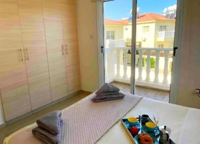 Villa La Conchiglia Nissi Front With Pool & Sea View *