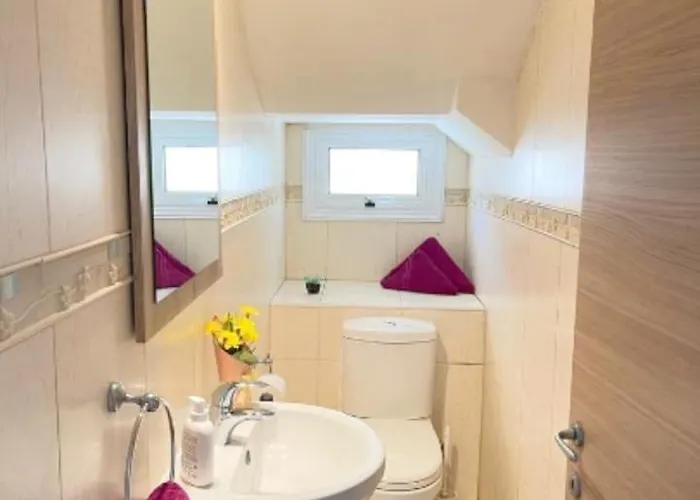 Willa La Conchiglia Nissi Front With Pool & Sea View