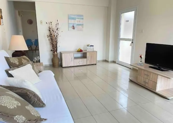 Willa La Conchiglia Nissi Front With Pool & Sea View *