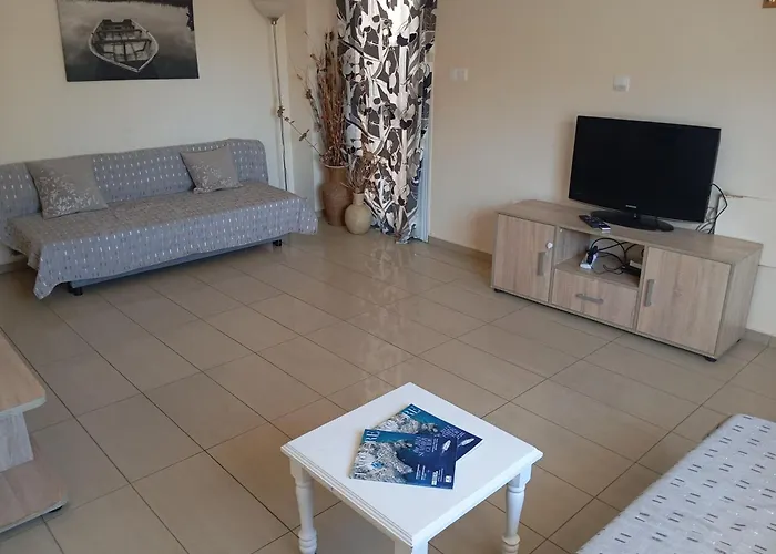 La Conchiglia Nissi Front With Pool & Sea View